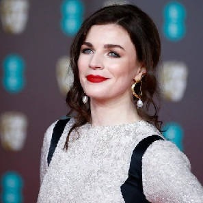 biography Aisling Bea