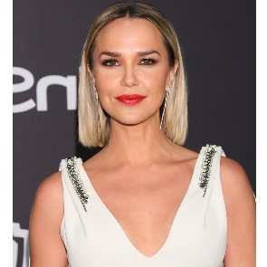 biography Arielle Kebbel