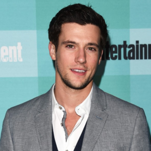 biography Drew Roy