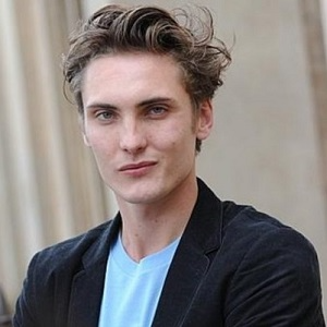 biography Eamon Farren