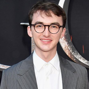 celebrity Isaac Hempstead-Wright