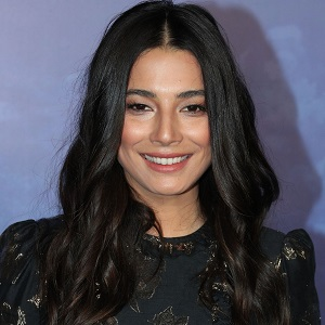 celebrity Jessica Gomes