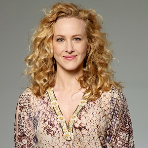 Katie Finneran