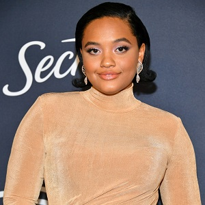 biography Kiersey Clemons