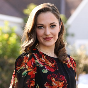 biography Laura Osnes