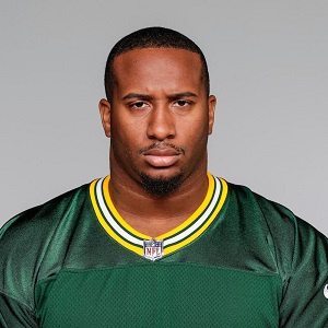 celebrity Mike Daniels