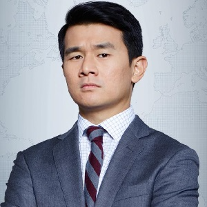 biography Ronny Chieng