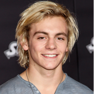 biography Ross Lynch