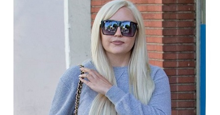 news Amanda Bynes moves in with parents after leaving sober living facility!