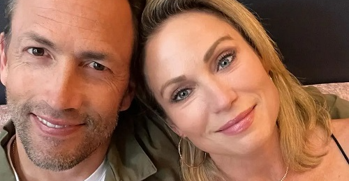 news Amy Robach, Andrew Shue finalizes divorce following T.J. Holmes affair