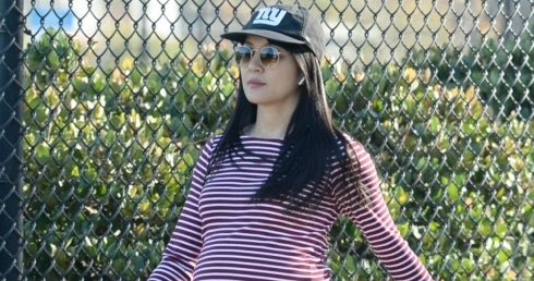 news Constance Wu pregnant with second child – shows off baby bump