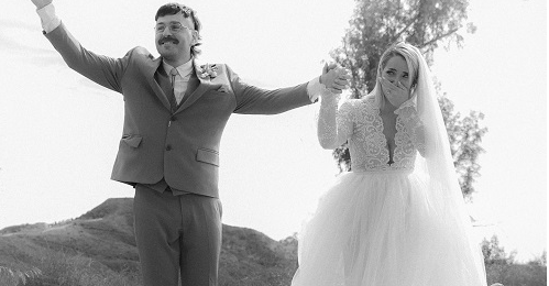 Former YouTuber Jenna Marbles marries Julien Solomita - her boyfriend of 9 years