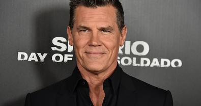 Josh Brolin tried the trending “perineum sunning”, burned his “pucker hole”