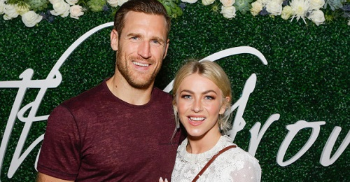 news Julianne Hough files for divorce from Brooks Laich five months after split