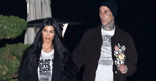 news Kourtney Kardashian, boyfriend Travis Barker enjoy date night at UFC 260