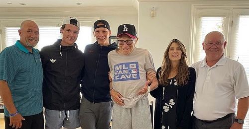 Larry King’s three sons mourn the death of their father