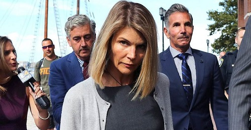 news Lori Loughlin ‘scared to death’ of catching coronavirus in prison