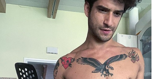 ‘Teen Wolf’ star Tyler Posey debuts OnlyFans with nude guitar video