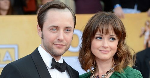 news Vincent Kartheiser files for divorce from wife Alexis Bledel